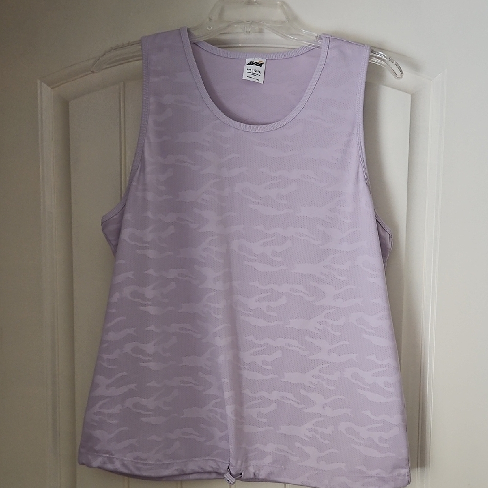 LOT OF LADIES ACTIVEWEAR TOPS